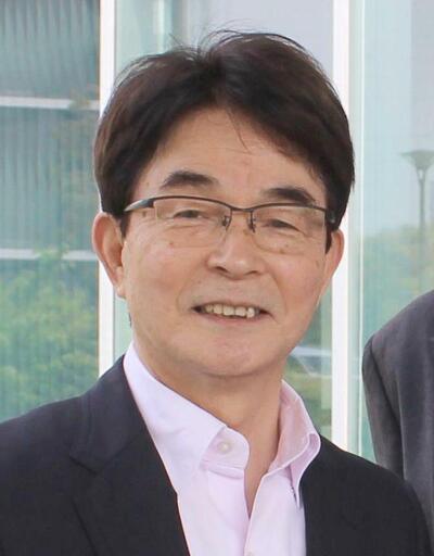 柳田敏雄教授